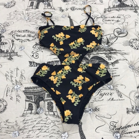 VIX FLOWER MAITE One-Piece Swimsuit - Picture 4 of 8